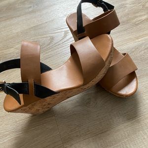 Women’s Hedge Heels